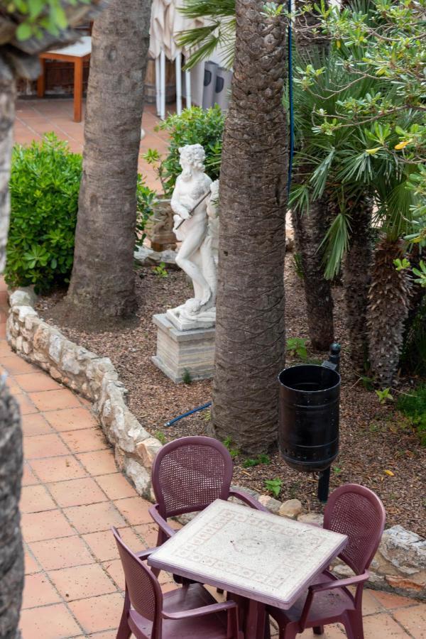 Hotel Comarruga Platja المظهر الخارجي الصورة